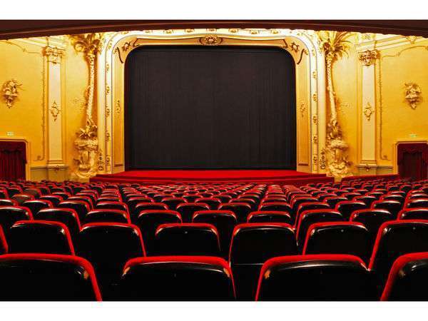 theatre_shutterstock-1498227369-5470